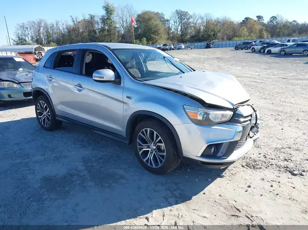 JA4AP4AU5KU014782 2019 MITSUBISHI OUTLANDER - Image 1