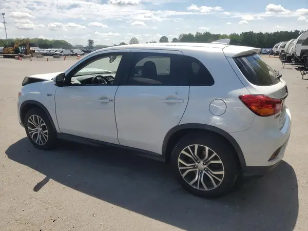 JA4AP4AU5KU017536 2019 MITSUBISHI OUTLANDER - Image 2