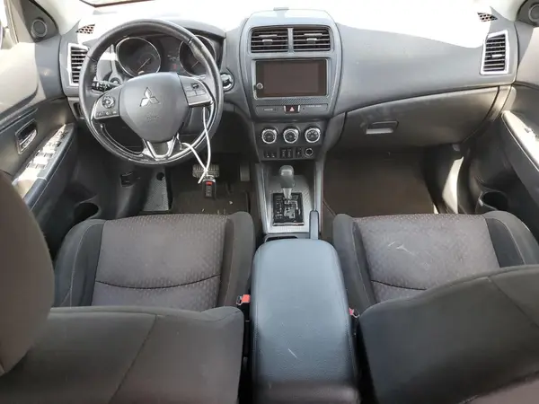 JA4AP4AU5KU018198 2019 MITSUBISHI OUTLANDER - Image 8