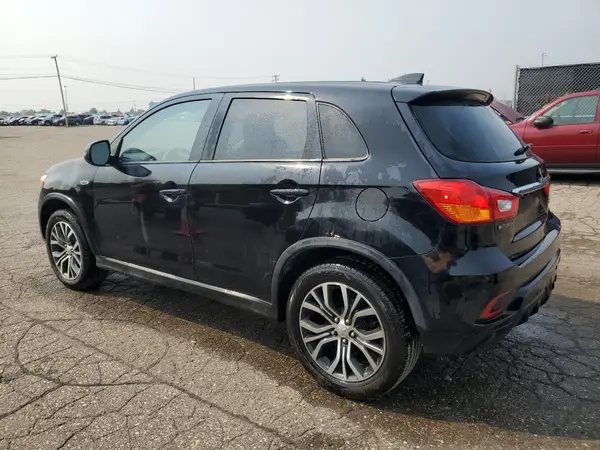 JA4AP4AU5KU019299 2019 MITSUBISHI OUTLANDER - Image 2