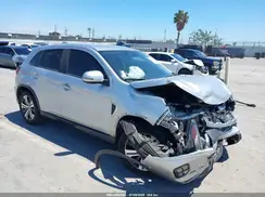 JA4AP4AU5LU005159 2020 MITSUBISHI OUTLANDER