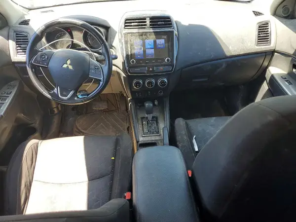 JA4AP4AU5LU025976 2020 MITSUBISHI OUTLANDER - Image 8