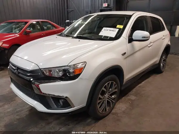 JA4AP4AU6KU007811 2019 MITSUBISHI OUTLANDER - Image 2