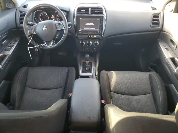 JA4AP4AU6LU004439 2020 MITSUBISHI OUTLANDER - Image 8