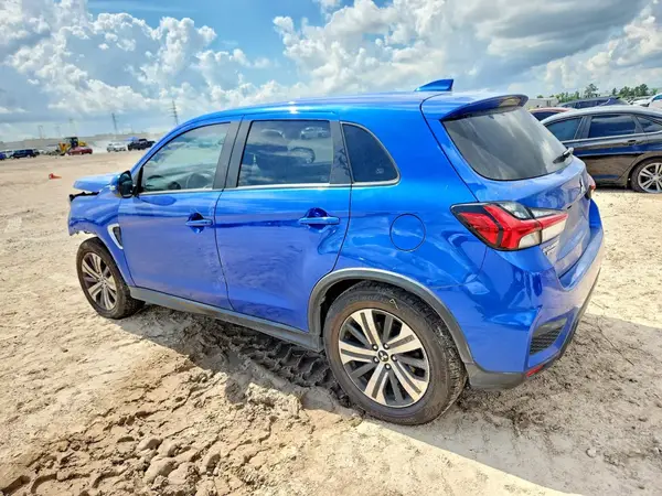JA4AP4AU6LU006465 2020 MITSUBISHI OUTLANDER - Image 2