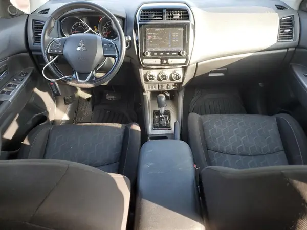 JA4AP4AU6LU016400 2020 MITSUBISHI OUTLANDER - Image 8
