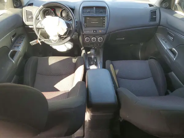 JA4AP4AU7KU000852 2019 MITSUBISHI OUTLANDER - Image 8