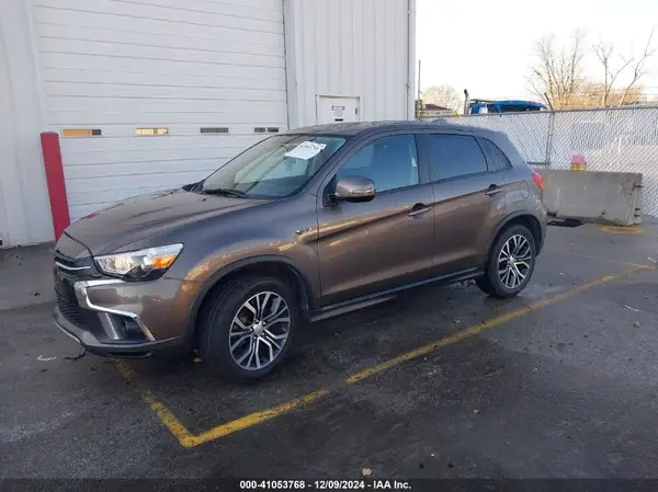 JA4AP4AU7KU002746 2019 MITSUBISHI OUTLANDER - Image 2