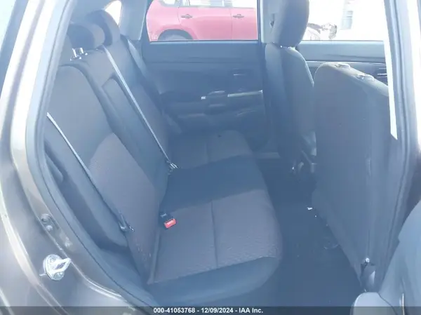 JA4AP4AU7KU002746 2019 MITSUBISHI OUTLANDER - Image 8