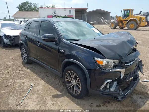 JA4AP4AU7KU014380 2019 MITSUBISHI OUTLANDER - Image 1