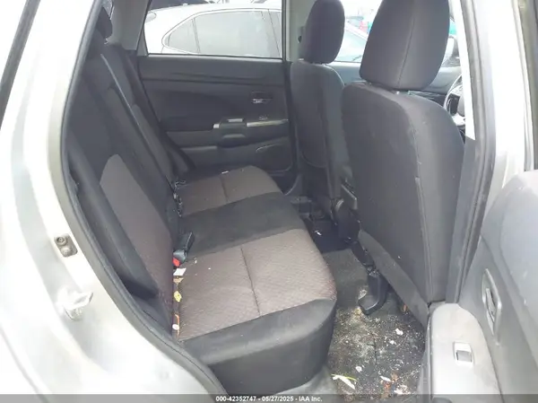 JA4AP4AU7KU030773 2019 MITSUBISHI OUTLANDER - Image 8