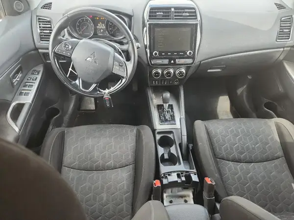 JA4AP4AU7LU000920 2020 MITSUBISHI OUTLANDER - Image 8