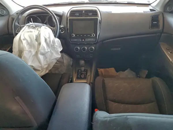 JA4AP4AU7LU005566 2020 MITSUBISHI OUTLANDER - Image 8