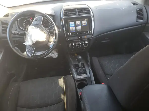JA4AP4AU7LU029897 2020 MITSUBISHI OUTLANDER - Image 8