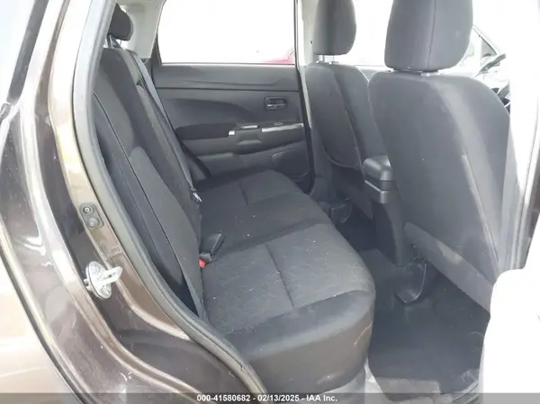 JA4AP4AU7LU031245 2020 MITSUBISHI OUTLANDER - Image 8