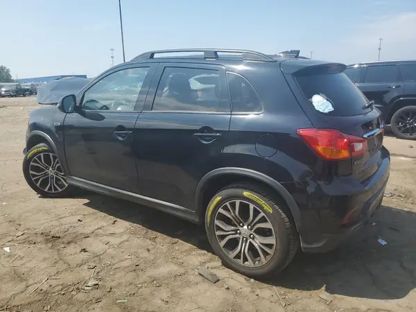 JA4AP4AU8KU005221 2019 MITSUBISHI OUTLANDER - Image 2