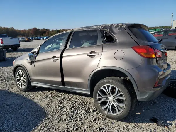 JA4AP4AU8KU005512 2019 MITSUBISHI OUTLANDER - Image 2