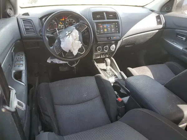 JA4AP4AU8KU013884 2019 MITSUBISHI OUTLANDER - Image 8