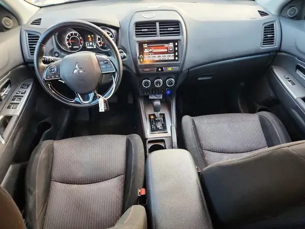 JA4AP4AU8KU018079 2019 MITSUBISHI OUTLANDER - Image 8