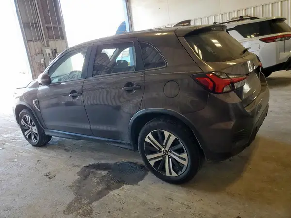 JA4AP4AU8LU001364 2020 MITSUBISHI OUTLANDER - Image 2