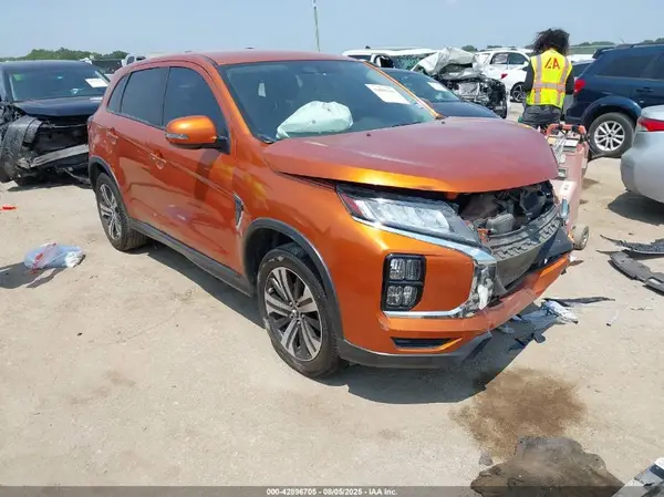 JA4AP4AU8LU008329 2020 MITSUBISHI OUTLANDER - Image 1