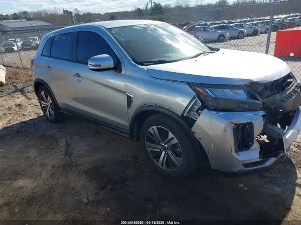 JA4AP4AU8LU015474 2020 MITSUBISHI OUTLANDER - Image 1