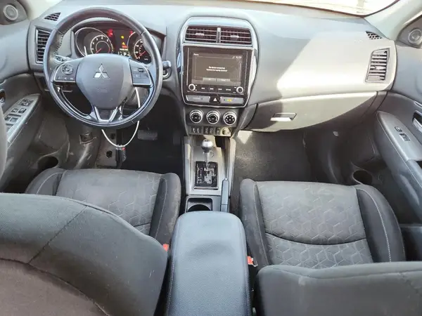 JA4AP4AU8LU015541 2020 MITSUBISHI OUTLANDER - Image 8