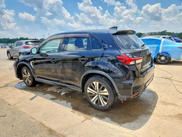 JA4AP4AU8LU015717 2020 MITSUBISHI OUTLANDER - Image 2