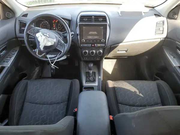 JA4AP4AU8LU015992 2020 MITSUBISHI OUTLANDER - Image 8