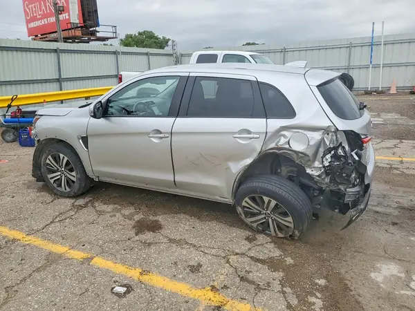 JA4AP4AU8LU017967 2020 MITSUBISHI OUTLANDER - Image 2