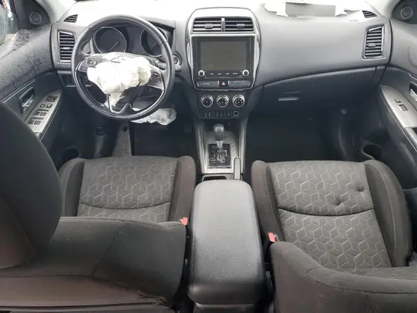 JA4AP4AU8LU030007 2020 MITSUBISHI OUTLANDER - Image 8