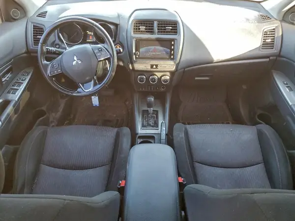 JA4AP4AU9KU005504 2019 MITSUBISHI OUTLANDER - Image 8