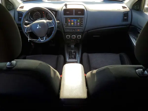 JA4AP4AU9KU020018 2019 MITSUBISHI OUTLANDER - Image 8