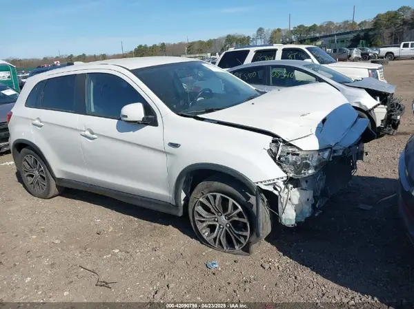 JA4AP4AU9KU023341 2019 MITSUBISHI OUTLANDER - Image 1