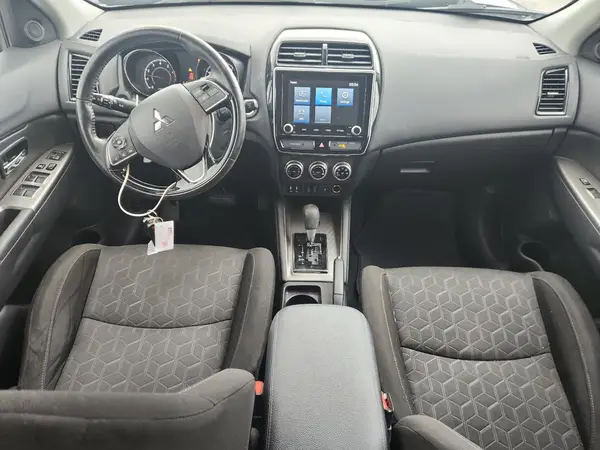 JA4AP4AU9LU011255 2020 MITSUBISHI OUTLANDER - Image 8
