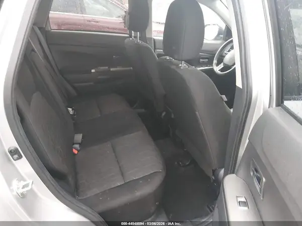 JA4AP4AU9LU019386 2020 MITSUBISHI OUTLANDER - Image 8