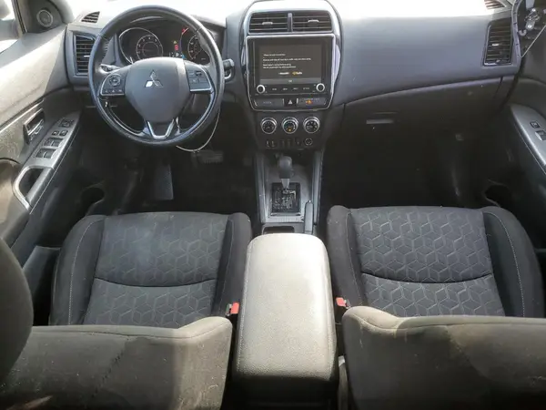 JA4AP4AU9LU030565 2020 MITSUBISHI OUTLANDER - Image 8