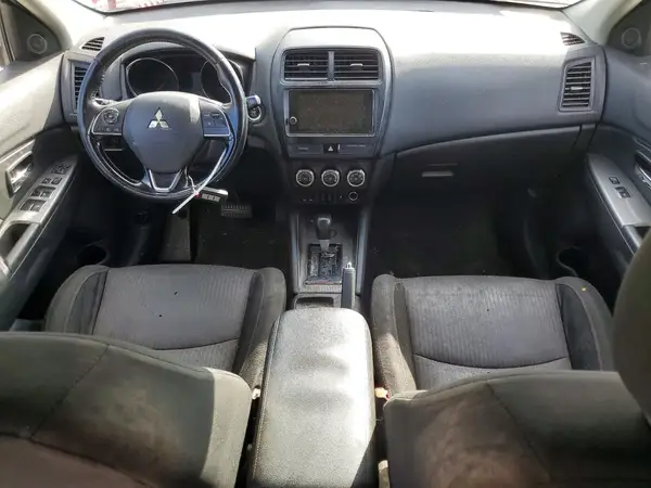JA4AP4AUXKU003647 2019 MITSUBISHI OUTLANDER - Image 8