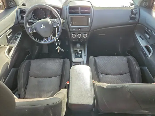 JA4AP4AUXKU015684 2019 MITSUBISHI OUTLANDER - Image 8