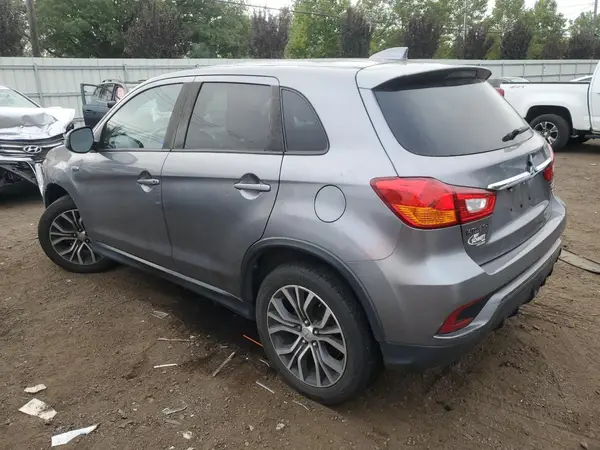 JA4AP4AUXKU016818 2019 MITSUBISHI OUTLANDER - Image 2