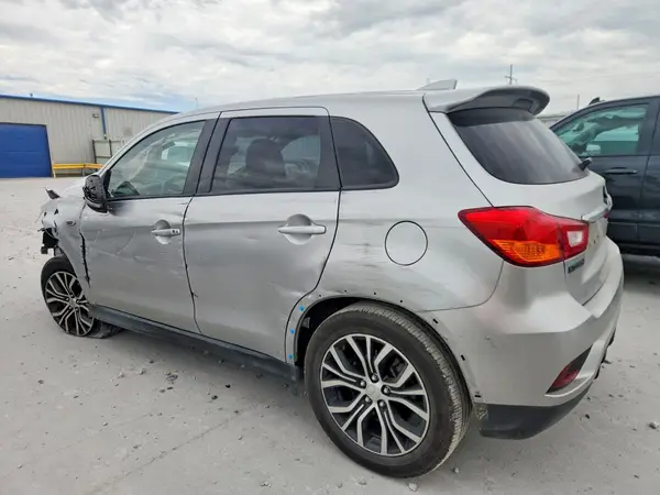 JA4AP4AUXKU017998 2019 MITSUBISHI OUTLANDER - Image 2