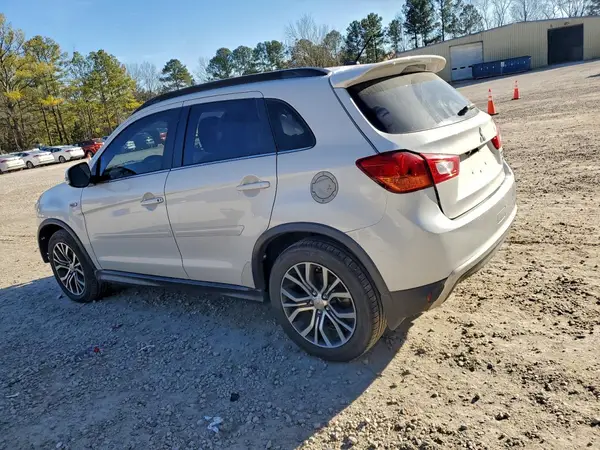 JA4AP4AW0GZ027354 2016 MITSUBISHI OUTLANDER - Image 2