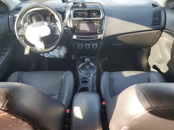 JA4AP4AW0GZ030903 2016 MITSUBISHI OUTLANDER - Image 8