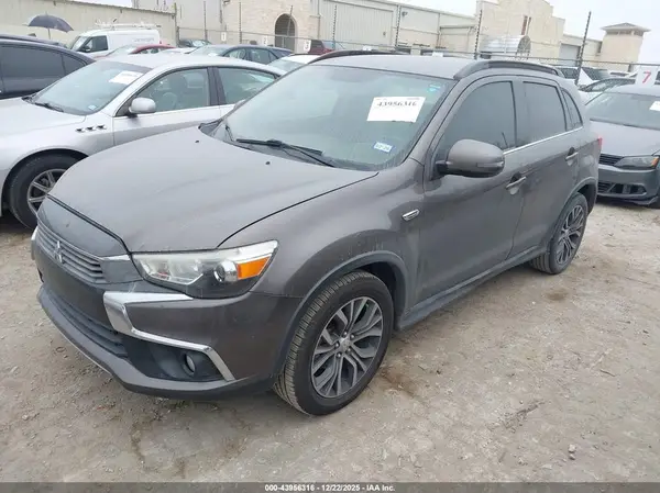 JA4AP4AW0HZ048304 2017 MITSUBISHI OUTLANDER - Image 2