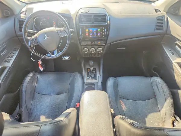 JA4AP4AW0JU001535 2018 MITSUBISHI OUTLANDER - Image 8