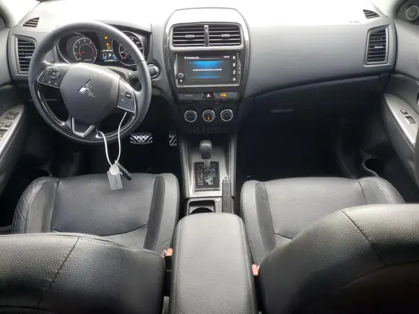 JA4AP4AW0JU018920 2018 MITSUBISHI OUTLANDER - Image 8