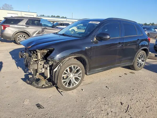 JA4AP4AW0KU000385 2019 MITSUBISHI OUTLANDER - Image 1