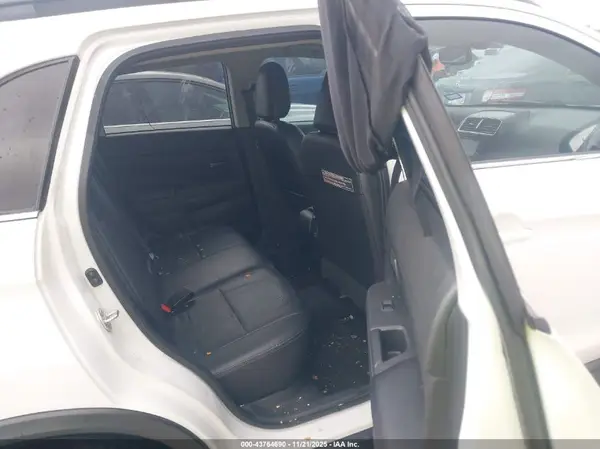 JA4AP4AW1GZ045152 2016 MITSUBISHI OUTLANDER - Image 8
