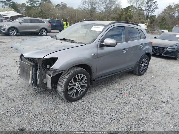 JA4AP4AW1HZ022536 2017 MITSUBISHI OUTLANDER - Image 2