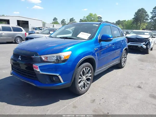 JA4AP4AW1HZ024805 2017 MITSUBISHI OUTLANDER - Image 2